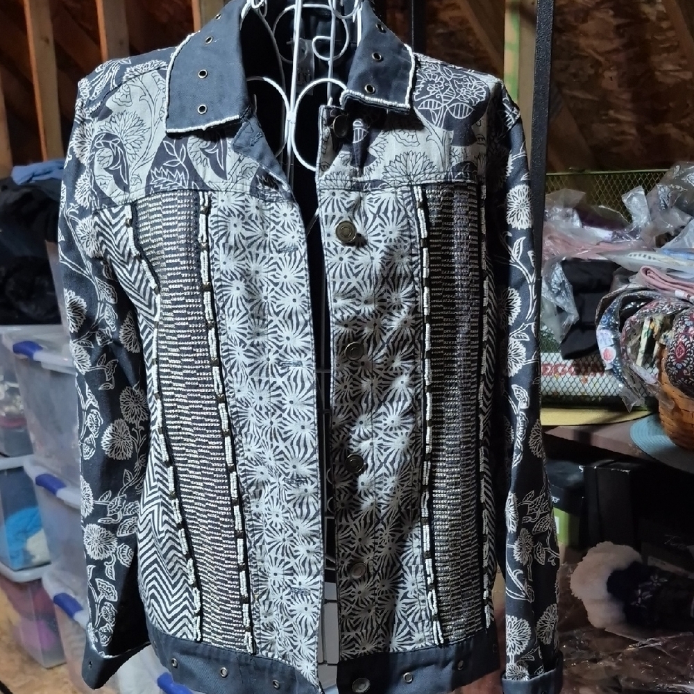 Elegant Black and White Women's Jacket